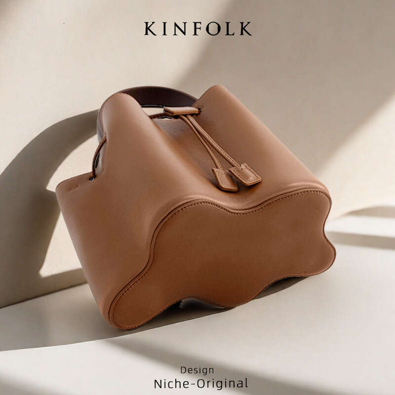 Women's 2024 New Fashion Elegant Pleated Drawstring Bucket Bag Handbag One Shoulder Messenger Bag