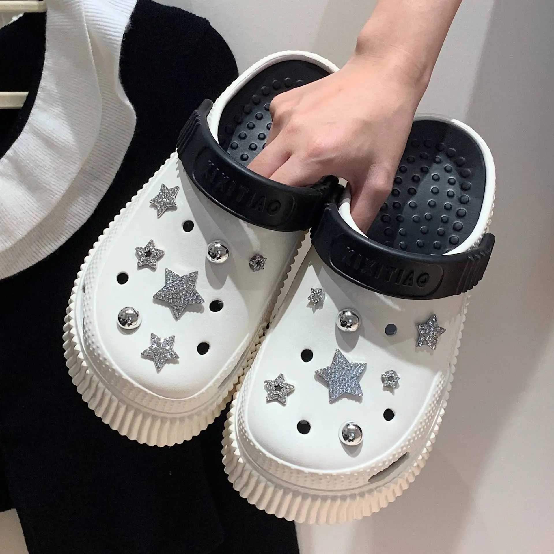 New Arrival Fashionable womens thick soled hole slide sandals trend beach shoes summer Eva comfortable and fashionable sole outdoor thick sole T250407