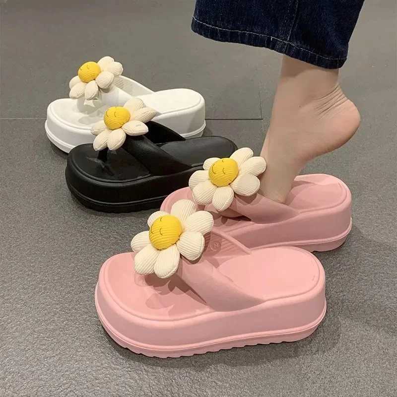 Womens summer cute flower slider womens indoor N-Slip sandals womens outdoor thick soled flip cover adult cute EVA sliderXJ250407