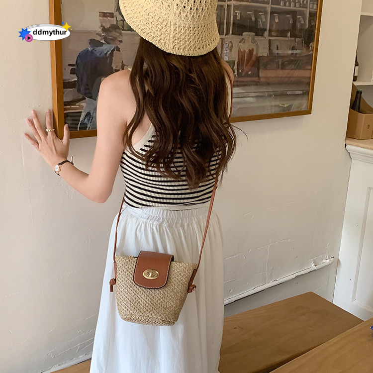 Niche Design Summer 2023 New Fashion Women's Crossbody ins Grass Weaving Beach Bag ddmythur