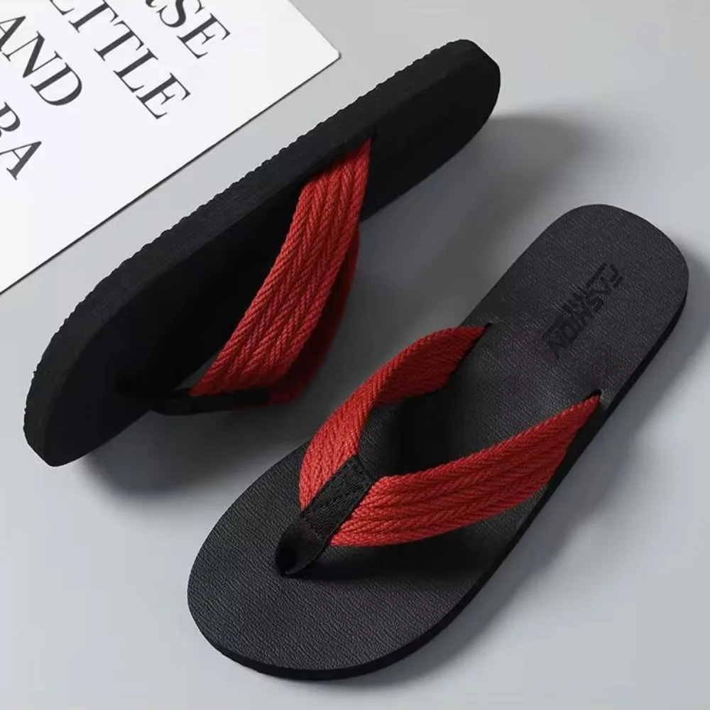 Mens Slippers Summer Trend Lightweight Flip Flops Man Minimalist Fashion Holiday Leisure Beach Slippers Men Chanclas Pantuflas 250408