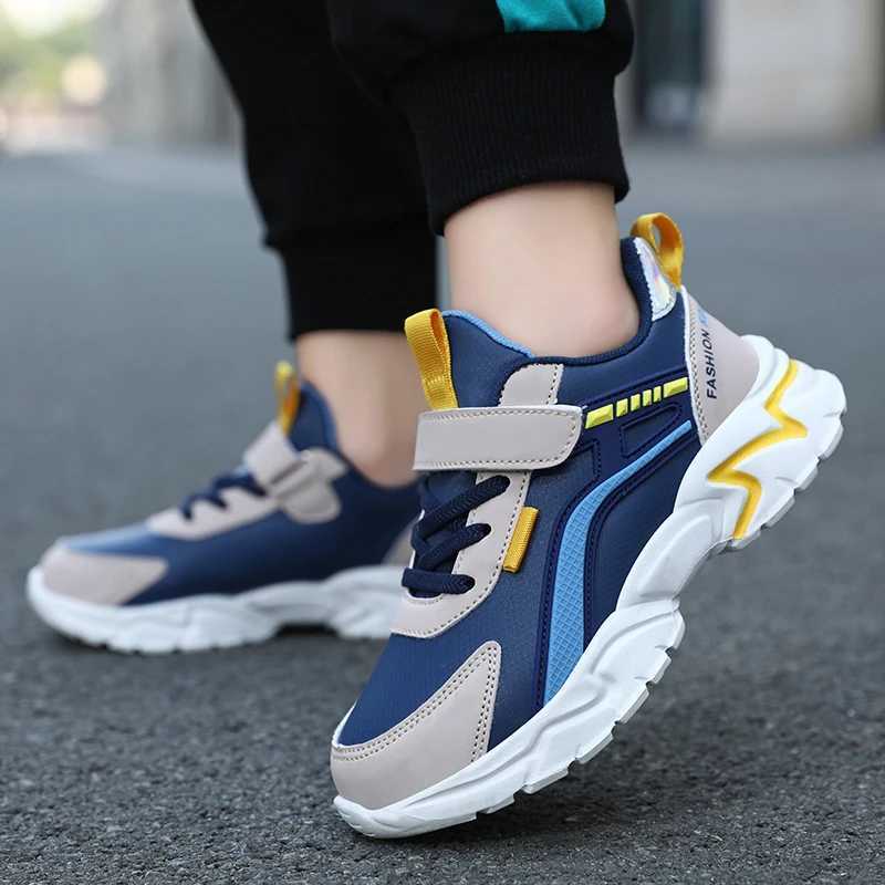 Four season childrens sports shoes outdoor leisure sports shoes boys running non slip lightweight childrens school walking shoes W250407