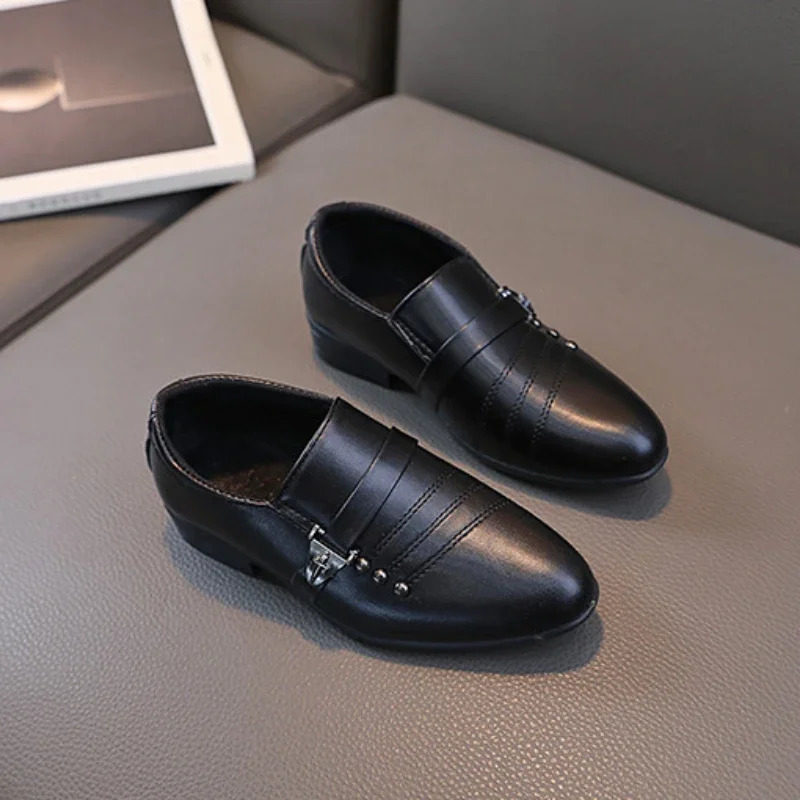Boys Fashion Matte Leather Shoes Children Kids Flats for Student School Party Wedding Toddler Black Low-heeled Pointed Toe Shoes 250407