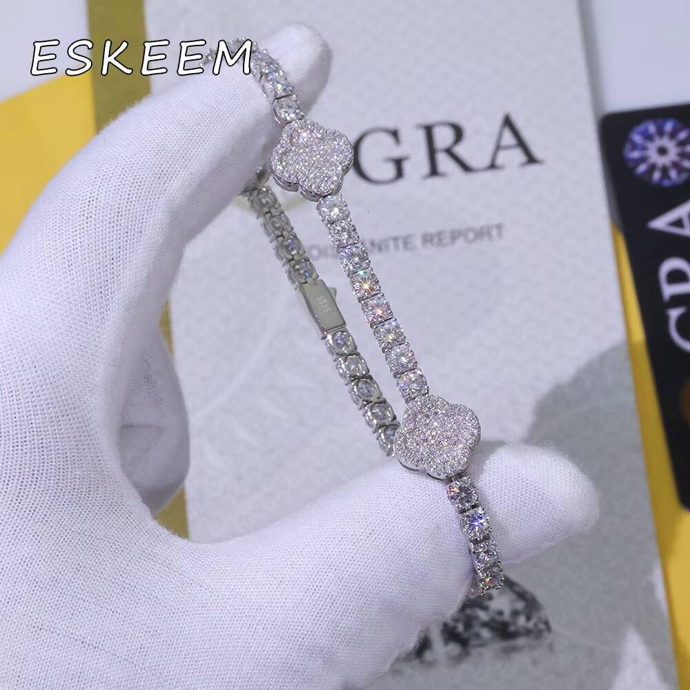 High Quality VVS Moissanite Four Leaf Clover Tennis Bracelet 925 Sterling Silver Gold Plated Iced Out Womens Jewelry