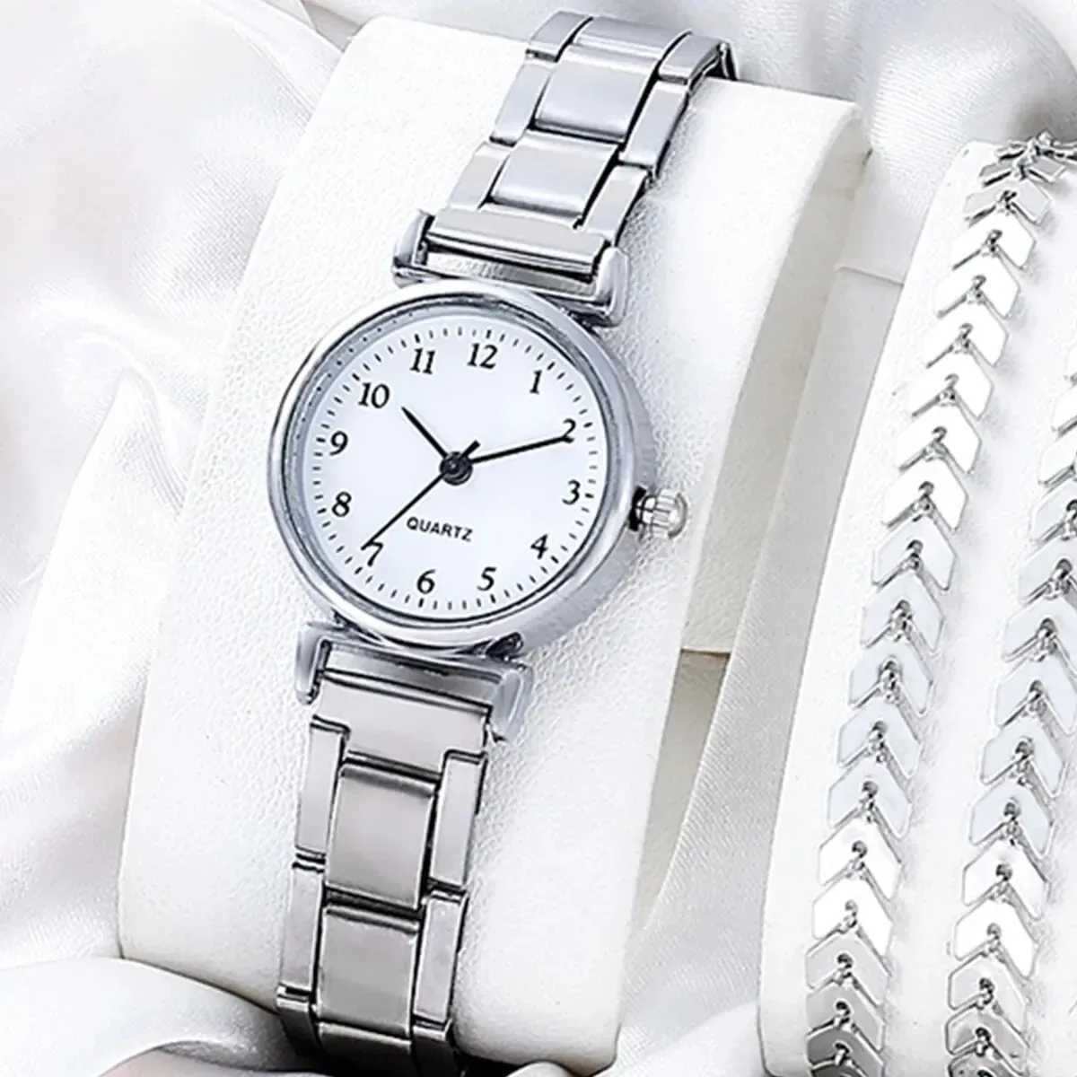 1Pcs Girl Cute Little Fresh Silver Digital Steel Quartz Watch Teen High School Girlfriend Birthday Christmas GiftT250408