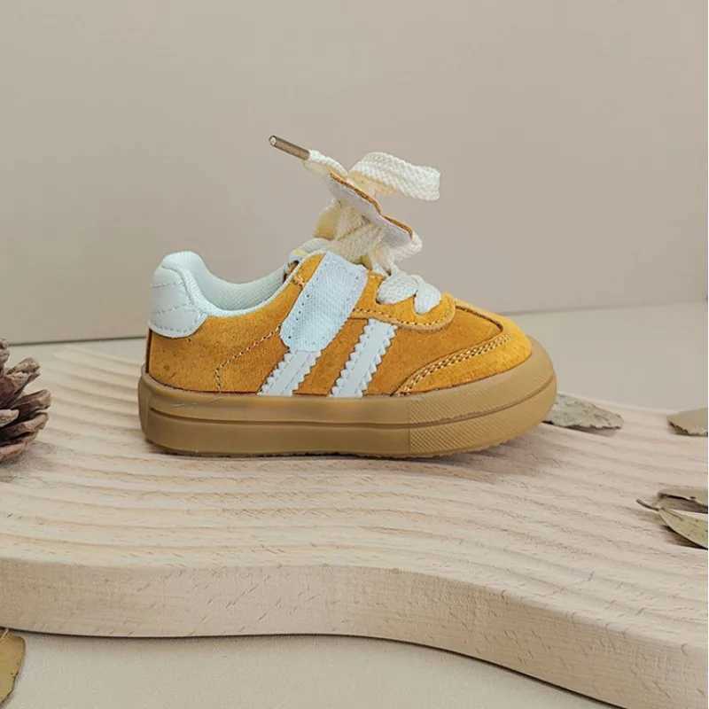 New fashion High Qu boys white childrens sports shoes childrens flat shoes casual baby shoes baby shoes childrens running shoes W250407