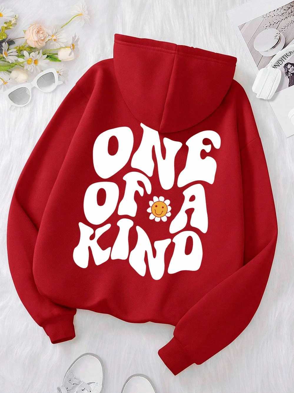 A cute chrysanthemum smile printed hoodie mens wool lined sweatshirt oversized S-XXL hoodie streetwear W250408