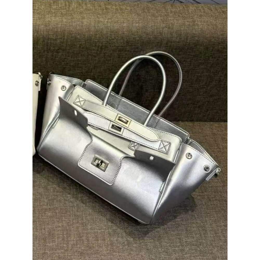 Women's Bags Women's Bags Fashion Women Cow Split Leather Mini Motorcycle Bag Female New Designer Party Totes Handbag Hasp Flap Pouch Bags S