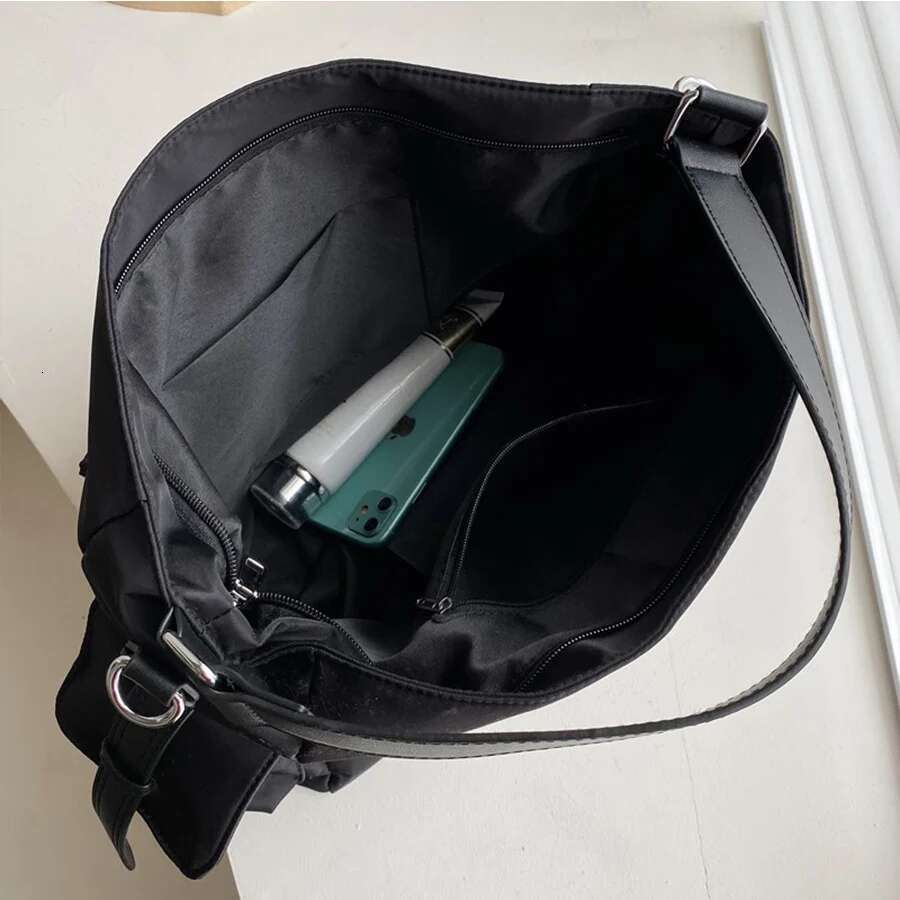 Casual Tote Bag Nylon Large Shoulder Bags For Women 2022 Trend Travel Messenger Handbags And Purses Bolsa Feminina Black