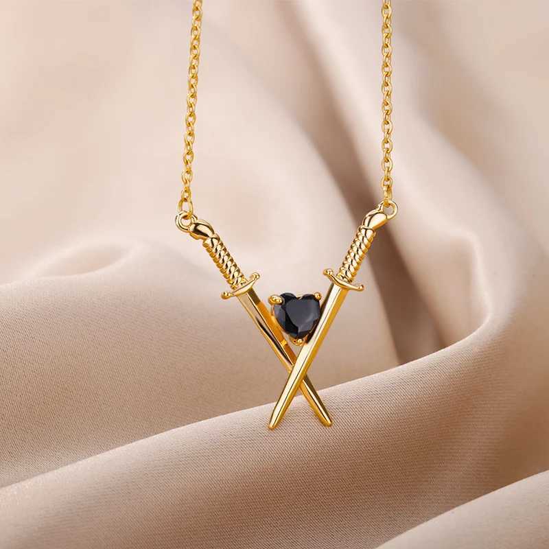 Sword and Heart Pendant Necklace for Women Vintage Gothic Gold Color Stainless Steel Necklaces Couple Wedding Aesthetic JewelryC250407