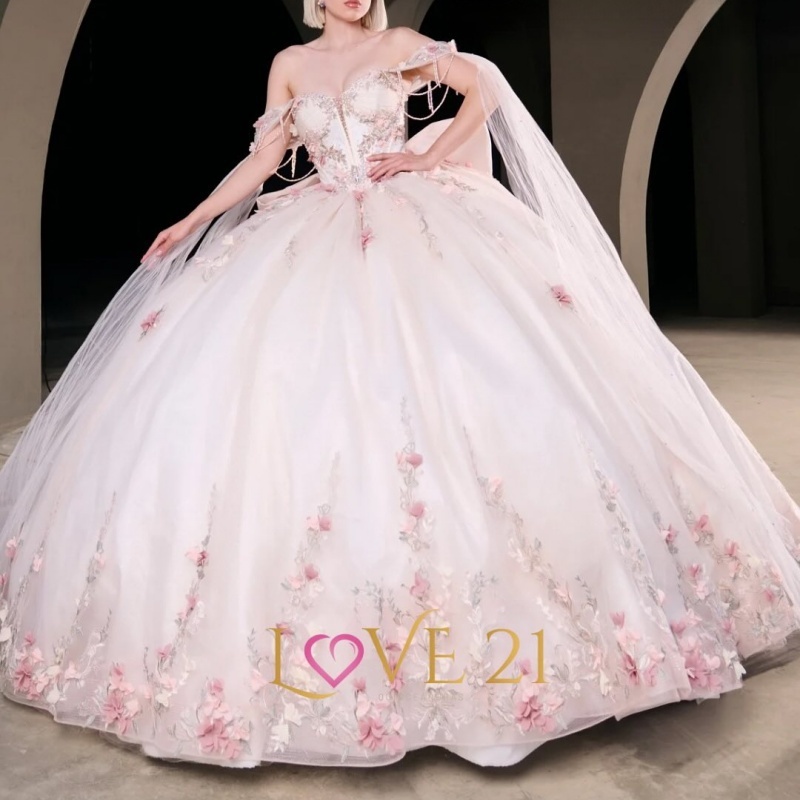 Light Pink Princess Quinceanera Dresses Off Shoulder Beads Applique Flower Bow Tull Sweet 16 Dress Ball Gown Vestidos 15 De Anos