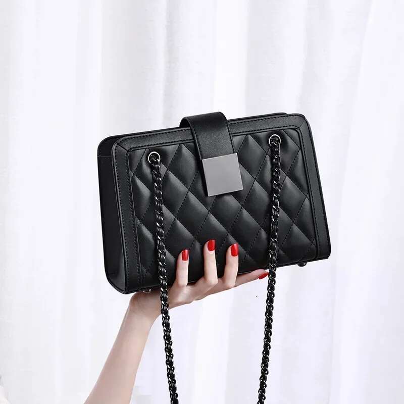 New High-End Fashion Crossbody Chain Versatile Single Shoulder Armpit Bag Women's 100% Genuine Leather