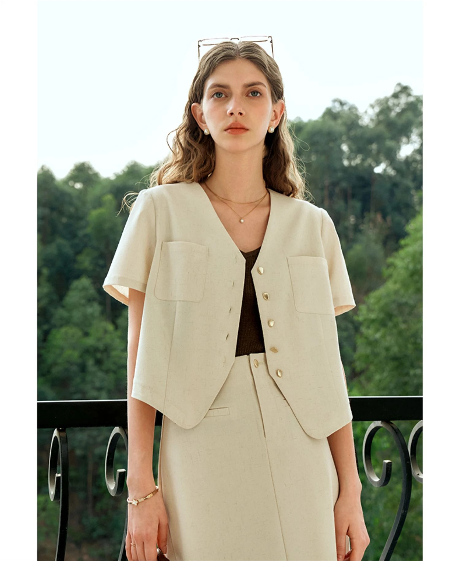 Olain Office Womens Tailored Jacket SpringSummer Oat Color Simple Vneck Splicing Button Pocket Coat O24XW91361 250407