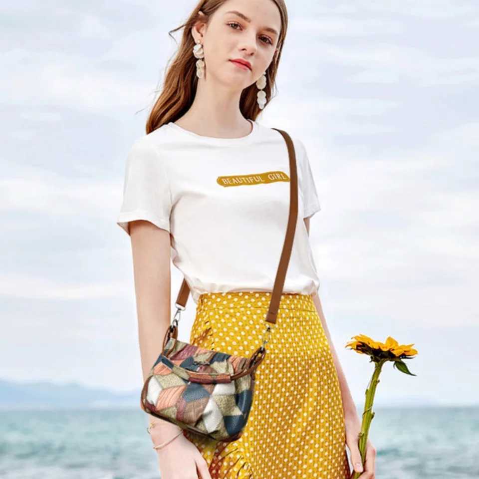 New Arrival Womens elegant retro cross body handbag fashionable shoulder bag fully matched mini retro cross body bag T250407