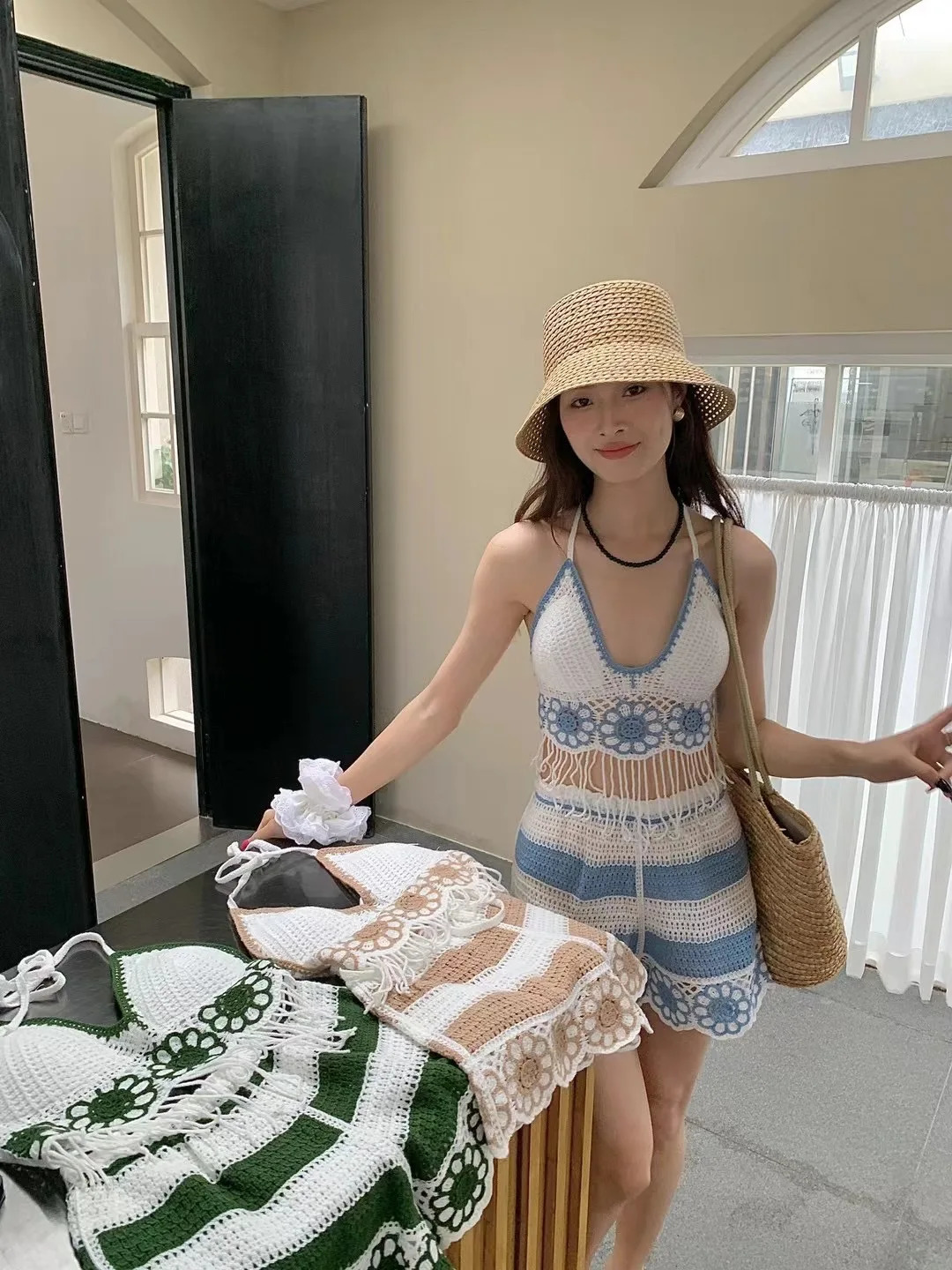 Knitted two-piece womens summer vacation backless vest elastic waist shorts hollow strapless beach style set 250401