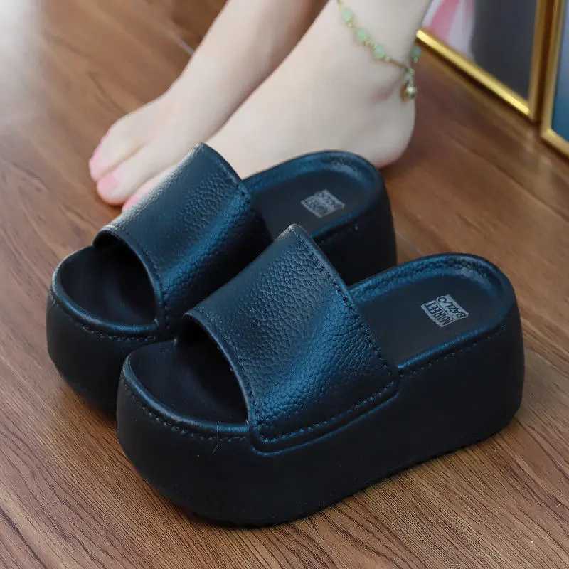 2024 Summer New Solid Color Elevator Thick Womens Slide Comfortable Soft Bottom Anti slip Home and Outdoor EVA BeachXJ250407