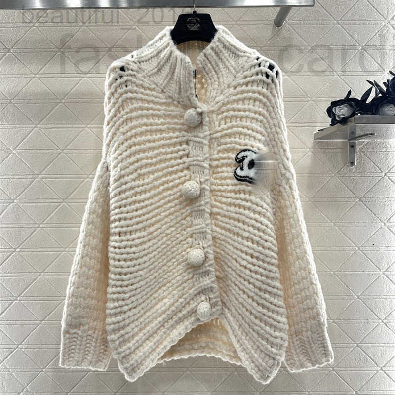 Women's Sweaters Designer designer 25 Autumn Winter New Cha Simple Casual Versatile Drop Shoulder Loose Hollow Letter Knitted Cardigan XPDJ NB6F