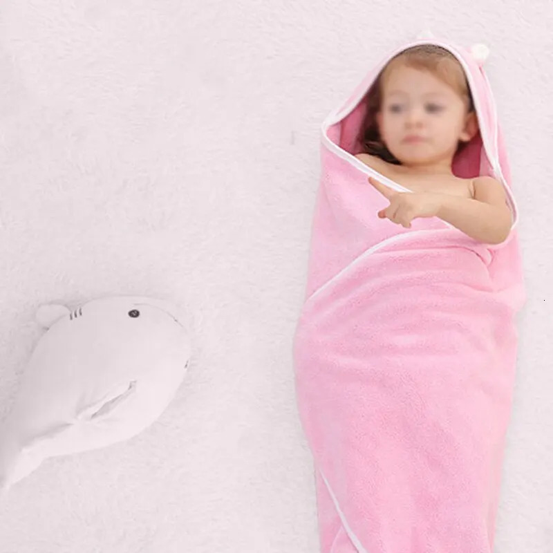 Baby Bath Towel Soft Warm Sleeping Swaddle Wrap for Girl Boy Coral Fleece born Blanket Toddler Hooded Baby Stuff Bathrobe 250408