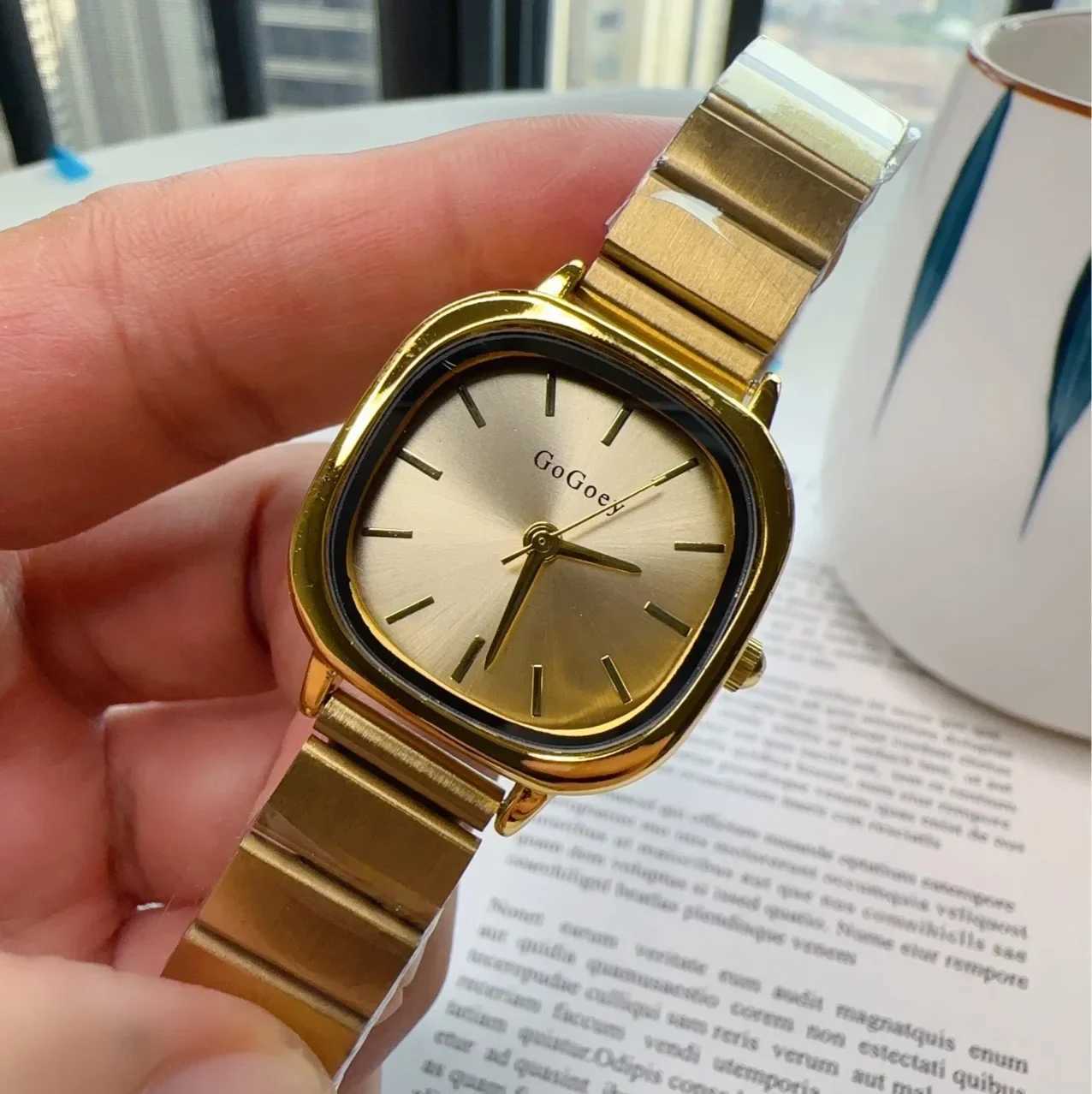 2025 New Luxury Womens Quartz Watch Fashion Pure Gold Womens Stainless Steel Watch Gift Direct Shipping Montre FemmeT250408