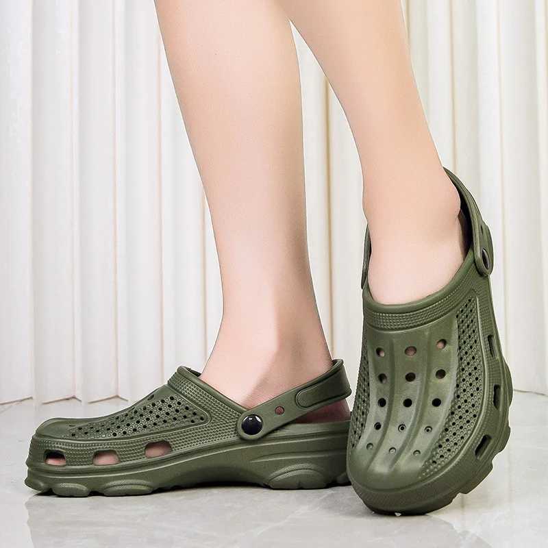 New Arrival Classic Mens Clogs Unisex Mens Garden Shoes Outdoor Soft Lipless Beach Sandals Mens Hole Shoes New EVA Breathable Smooth Shoes T250407