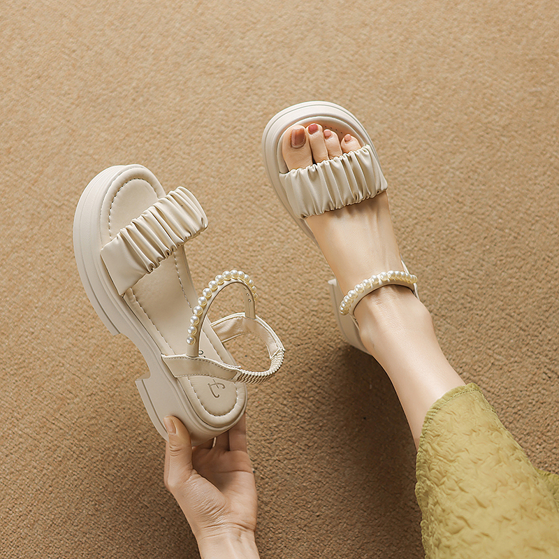 2025 New World Women's Shoes Pearl Sandals Summer New Designer Multi functional Fairy Matching Beach Sandals1