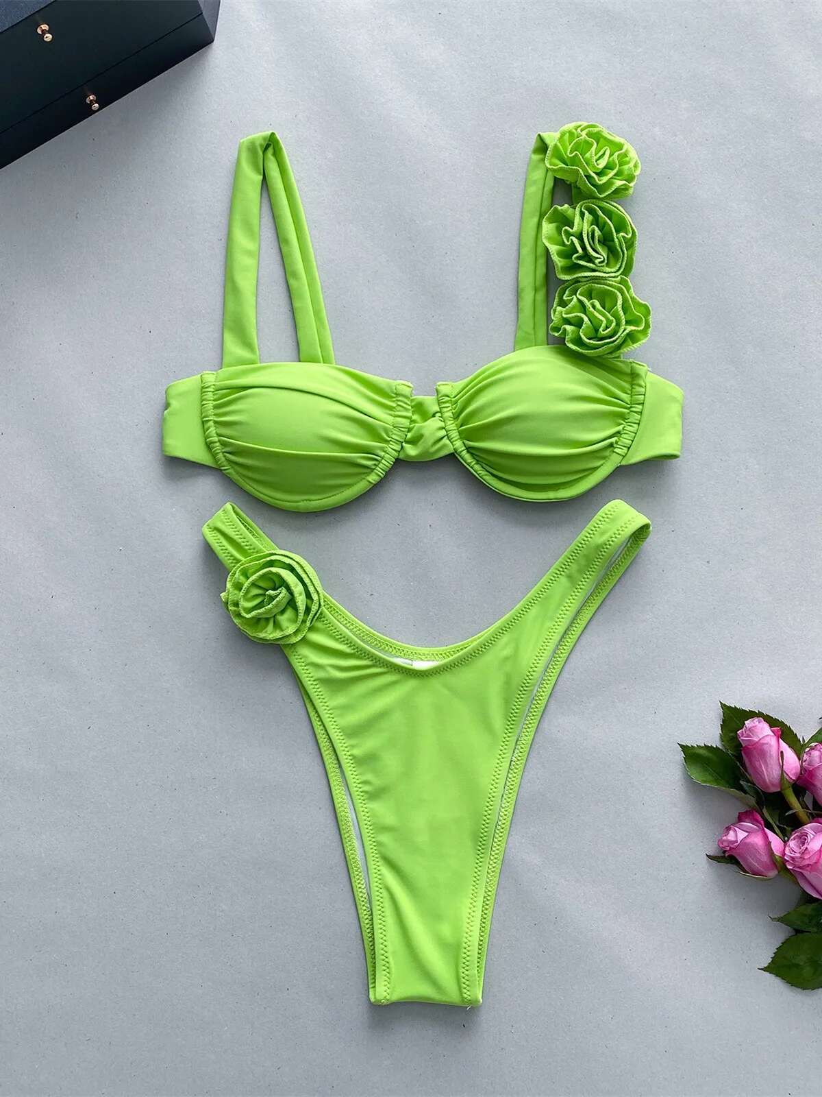 Dongdumaoyi Push Up Bikinis Sexy Black D Flower Designer Bikini Sets Underwire Swimsuit Women Brazilian Bathing Suit Thong Swimwear