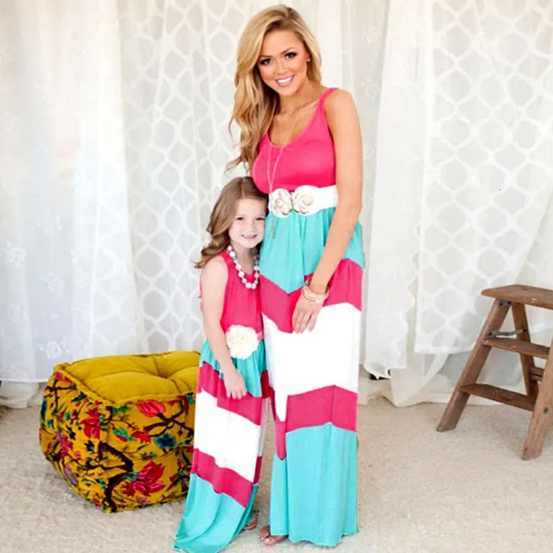 Summer Mommy and Me Family Matching Mother Daughter Dresses Clothes Striped Mom Dress Kids Child Outfits Mum Sister Baby Girl 250407