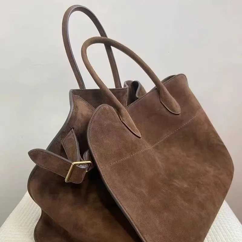 New Arrival Ladies large capacity commuting handbag with fashionable design vintage handbag fashionable shoulder bag practical accessories T250407