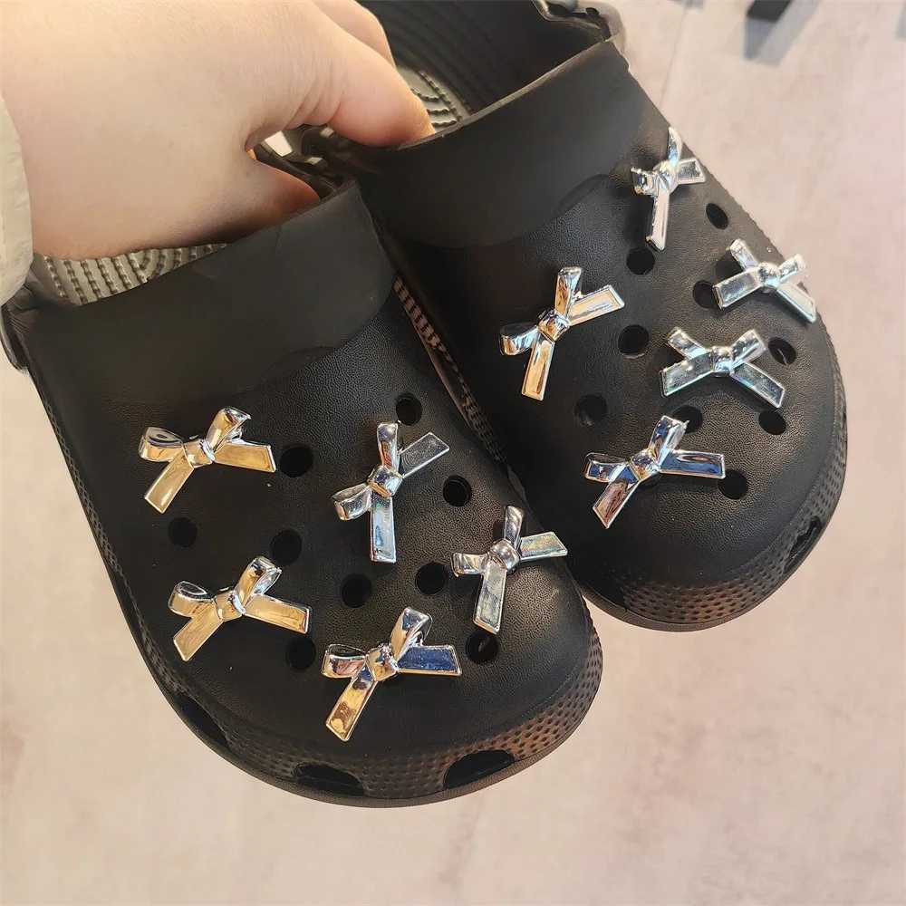 DIY Pearl Rhine River Sier Bow Shoe Decorative Buckle for Charm Hole Shoe Accessories Y250403