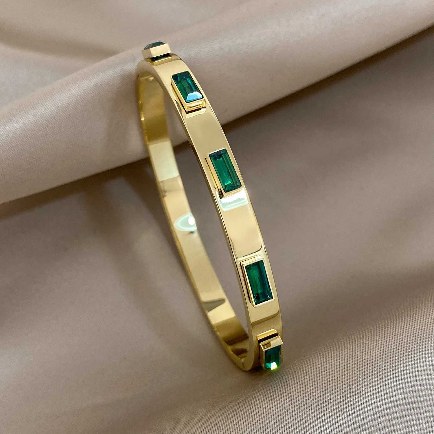 Dodohao Retro Inlaid Geometric Multicolor Zircon Stainless Steel Bracelet for Womens New Fashion Gold Unusual Wri Bracelet Y250408