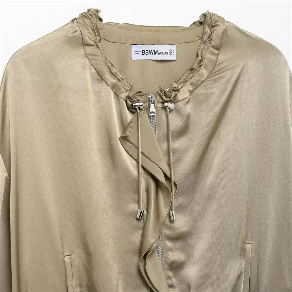 SpringSummer Womens Fashion Stacked Decorative Silk Texture Jacket Collar Brushed Short Coat 250408