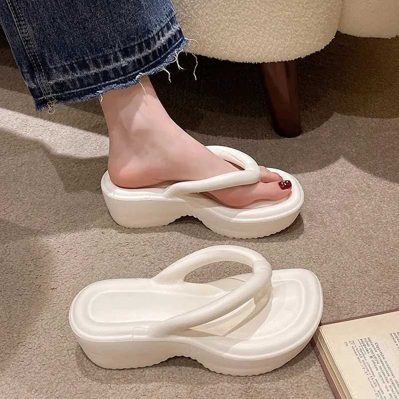 Maam flip summer soft bottom EVA slider suitable for Maam outdoor leisure beach shoes home N-Slip height sliderXJ250407