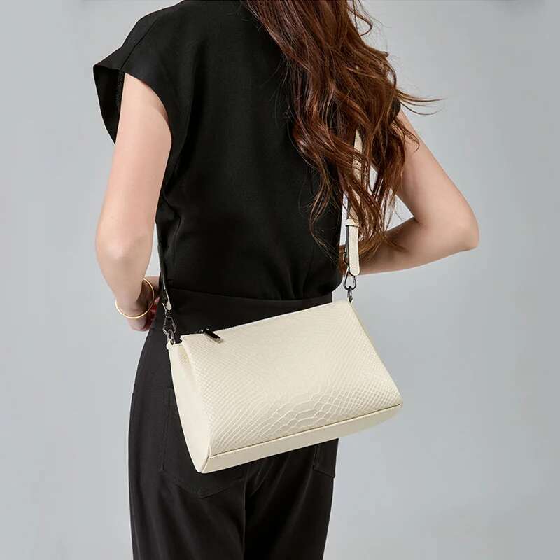2024 New Women Female Genuine Leather Shoulder Bag Moms Fashion Crocodile Pattern Large Capacity Zipper Crossbody Messenger