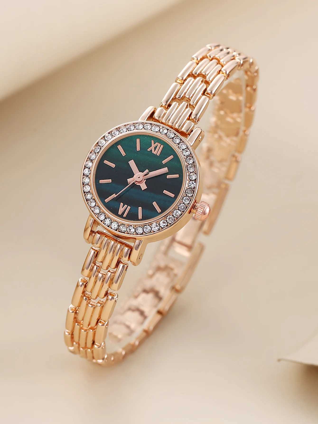 Fashion Design Alloy Compact Womens Premium Quartz Watch Gift Related ItemsT250408