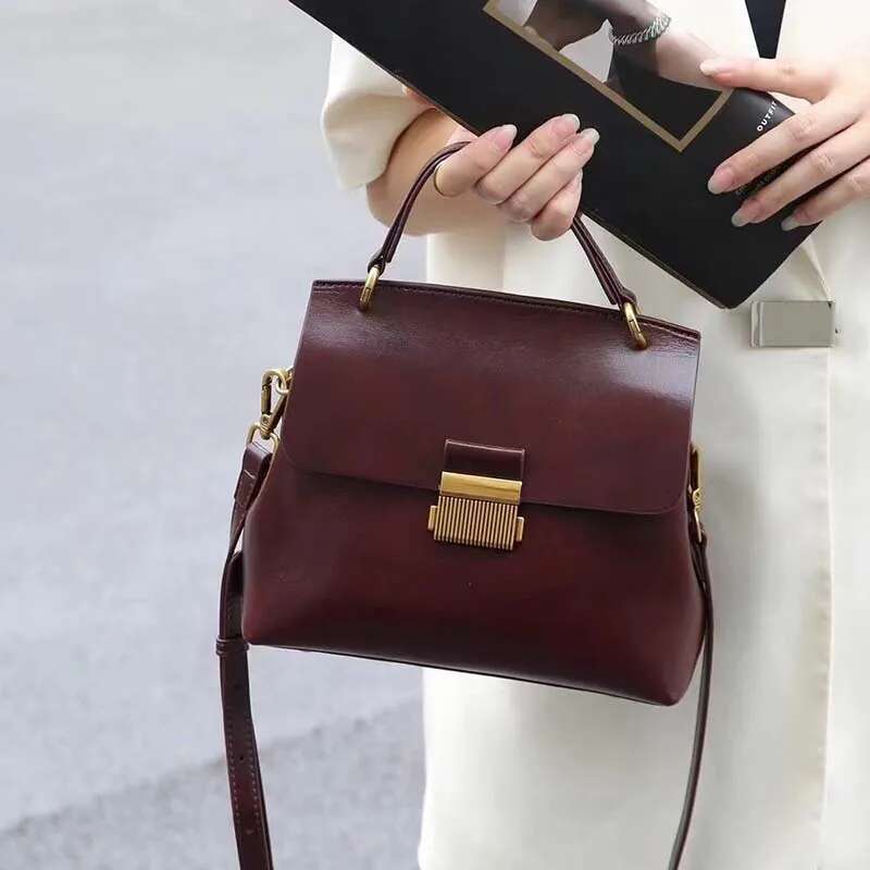 2024 Vintage Cow Leather Women Handbags Quality Messenger Satchels Fashion Commuter Shoulder Crossbody Bag Solid Color