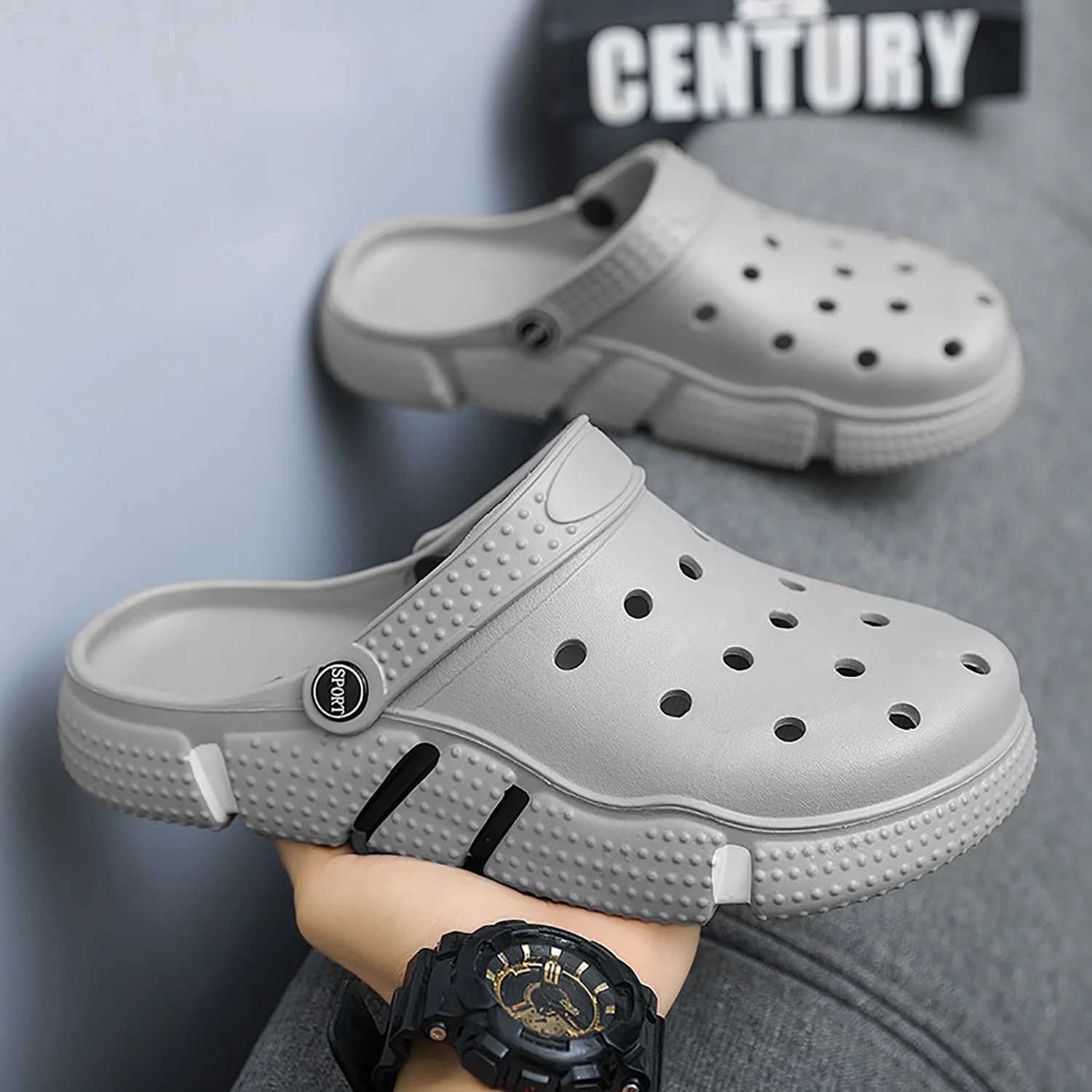 New Arrival Large size slider mens fashionable garden shoes Eva soft sole hollow toe flip sandals mens casual beach slider T250407