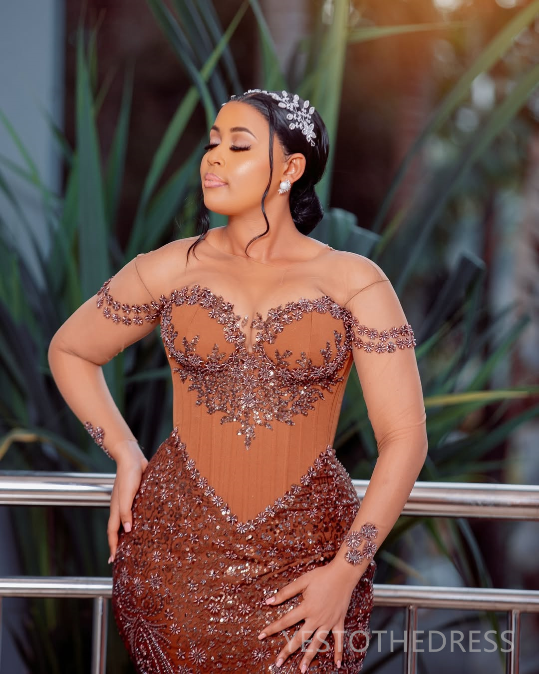 2025 Plus Size Brown Prom Dress Mermaid Prom Dresses Evening Formal Gowns For Special Occasions Sheer Neck Beaded Lace Birthday Second Reception Gowns