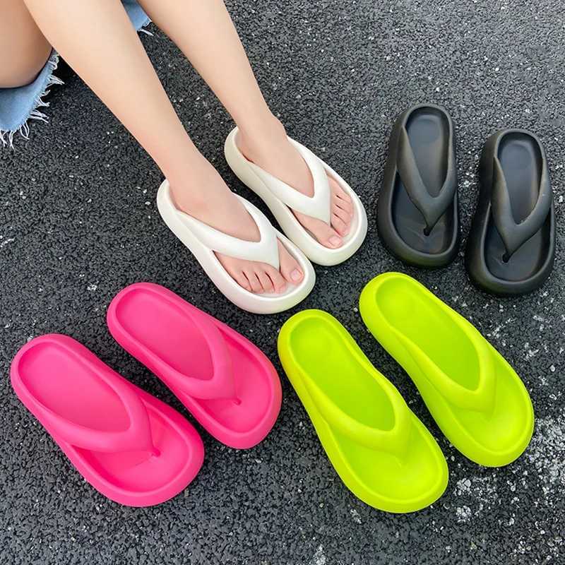 Womens summer thick bottomed flip board 2025 new height increases anti slip beach sandals for outdoor wearXJ250407
