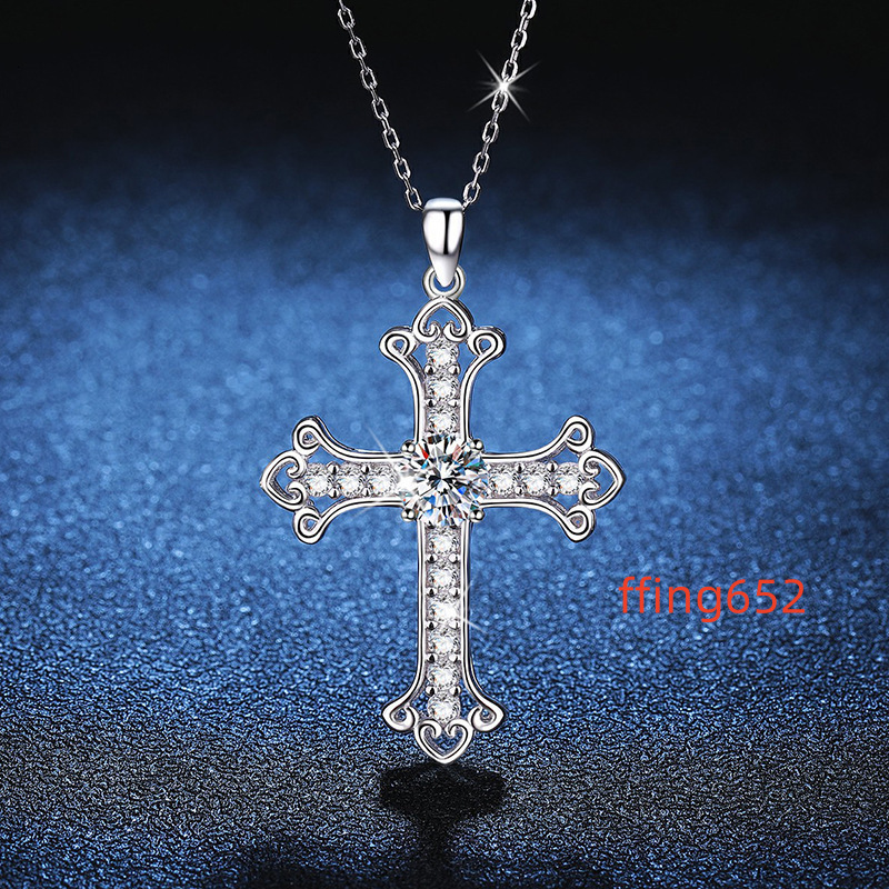 Wholesale Fine Bling 1ct Moissanite Cross Pendant Necklace Trending S925 Sterling Silver Necklace for Women Anniversary Gift