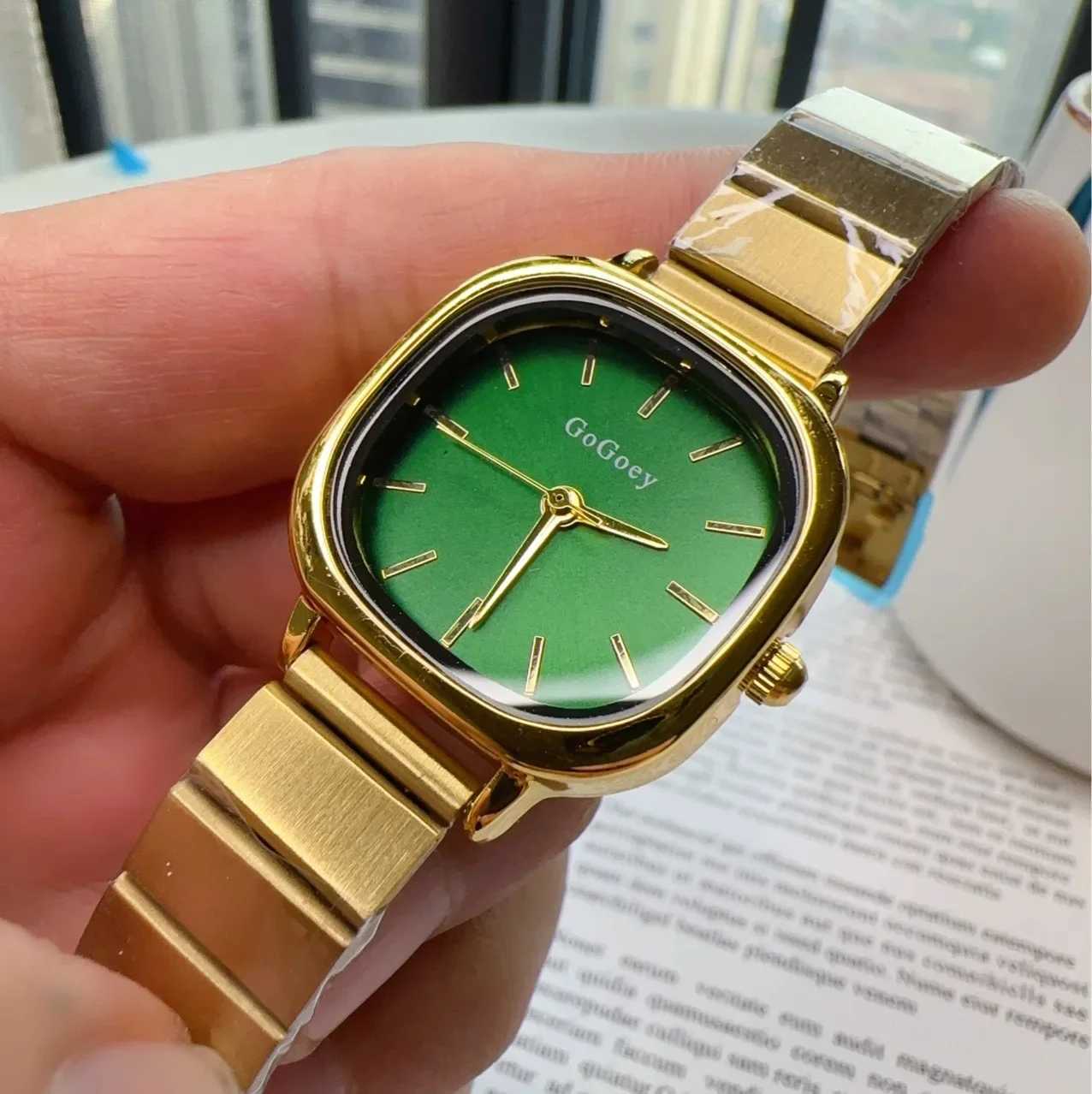 2025 New Luxury Womens Quartz Watch Fashion Pure Gold Womens Stainless Steel Watch Gift Direct Shipping Montre FemmeT250408
