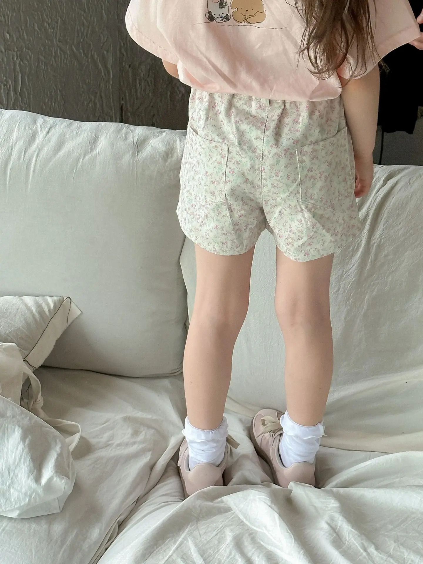 Summer Girls Shorts Cute Heart Shaped Printed Childrens Flower Shorts Cotton Baby Girls Casual Clothing Childrens Shorts 250408