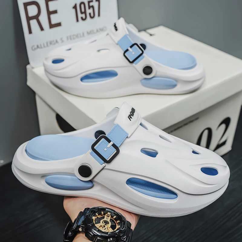 New Arrival High quality summer cave hollow closed toe anti slip sandals with soft soles lightweight and ultra soft platform garden shoes T250407