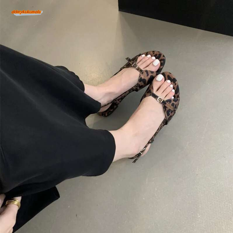 Slides Rubber Sewing Hoof Heels Low Sandals Woman Leather Low-heeled PU Fabric Ho ddmykukumalu