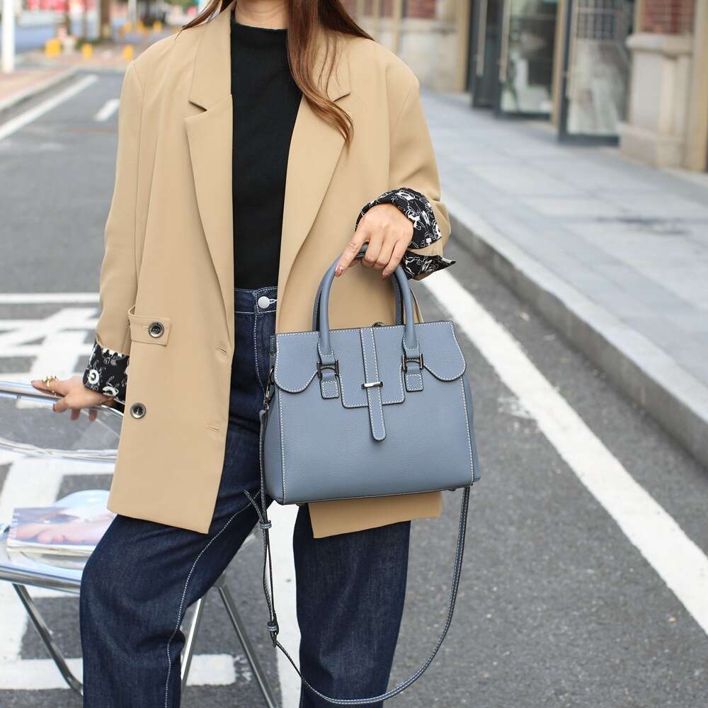 Luxury bag designer niche leather ladies fashion versatile shoulder bag togo top layer cowhide large capacity cross-body beach s bag