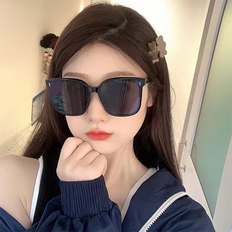 2025 Hot new free shipping designer glasses for mens womens sunglasses Large frame summer sunscreen sunglasses