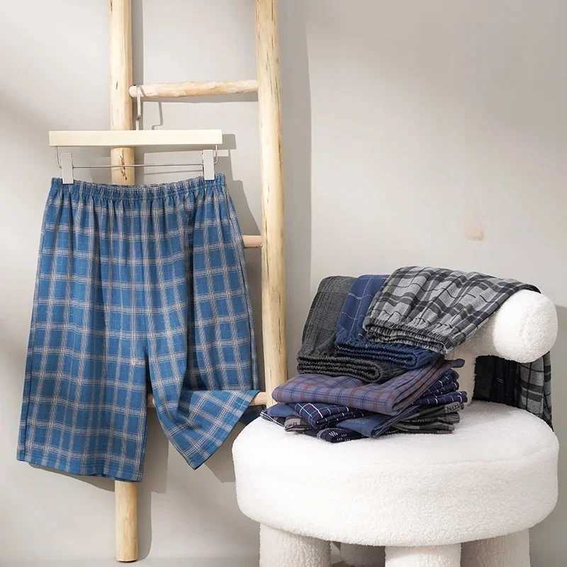 Summer New Cotton Plaid Pajamas Pants Adluts Home Loose Cotton Pajamas Mens Pajamas Elastic Waist Breathable Pj ShortsXJ250407