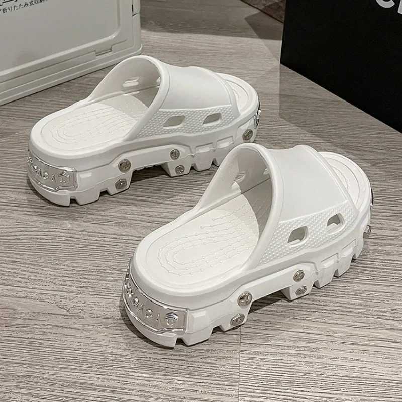 Punk style womens 2025 new arrival soft EVA thick platform slider comfortable garden shoes Fi beach sandalsXJ250407