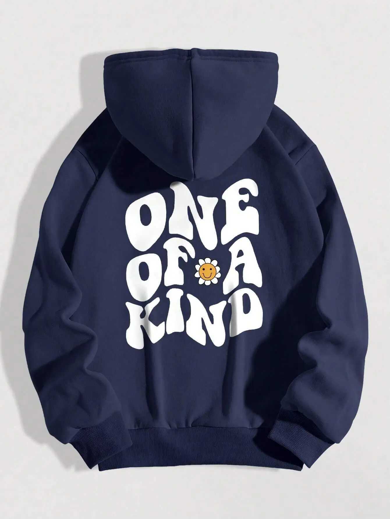 A cute chrysanthemum smile printed hoodie mens wool lined sweatshirt oversized S-XXL hoodie streetwear W250408