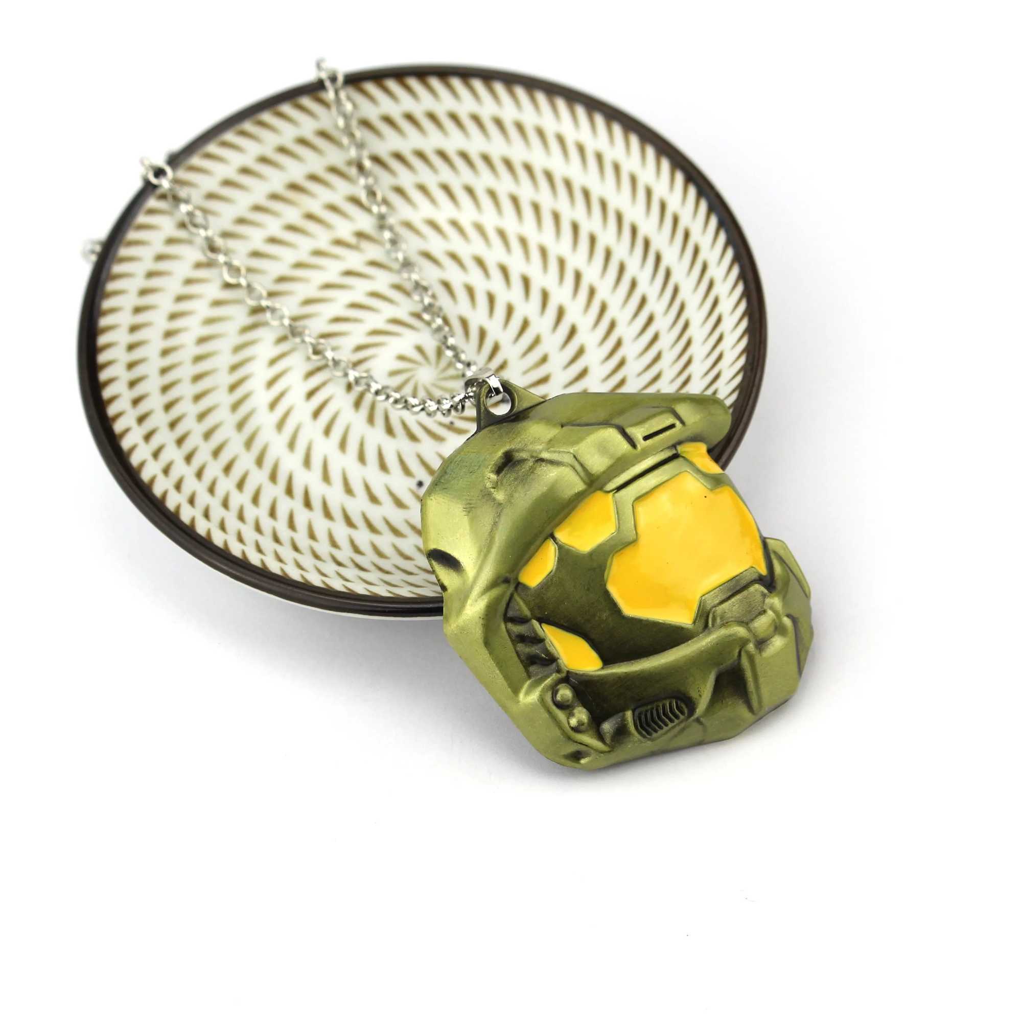 Halo Spartan Assault Mask Keychain Mask Car Keyring Mens Necklace Ornaments Decoration Accessories For fans GiftC250407