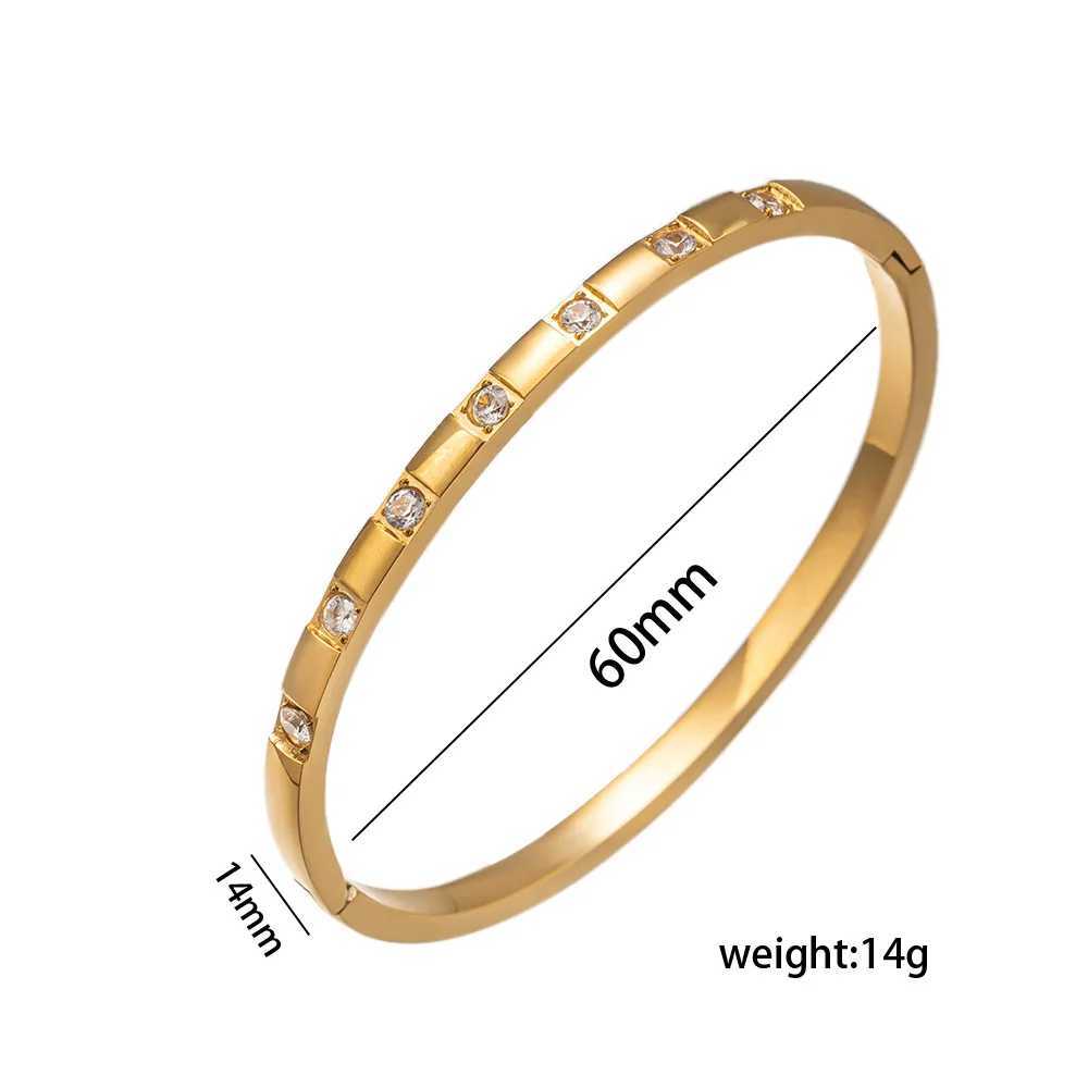 Fashionable cubic zirconia stainlESS steel bracelet with 18K gold-plated waterproof jewelry suitable for womens charm and fashion Y250408